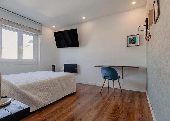 Accommodatie bij particulieren The Coolest Place Near The Airport! *