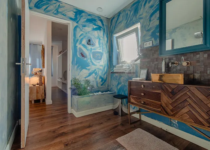 Accommodatie bij particulieren The Coolest Place Near The Airport! Lissabon