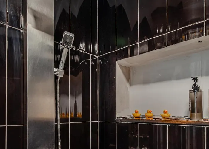 The Coolest Place Near The Airport! Accommodatie bij particulieren