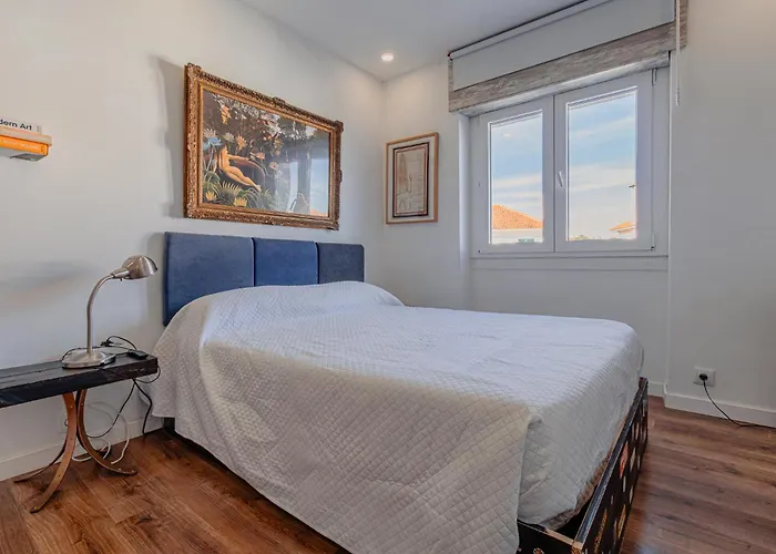 The Coolest Place Near The Airport! Accommodatie bij particulieren Lissabon